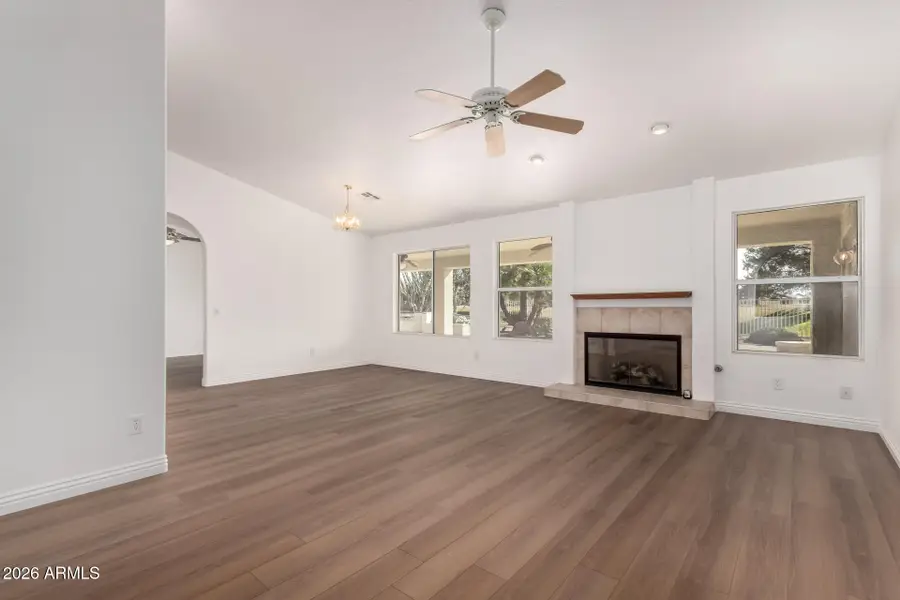 563 W Champagne Drive, Sun Lakes, AZ 85248 - #2