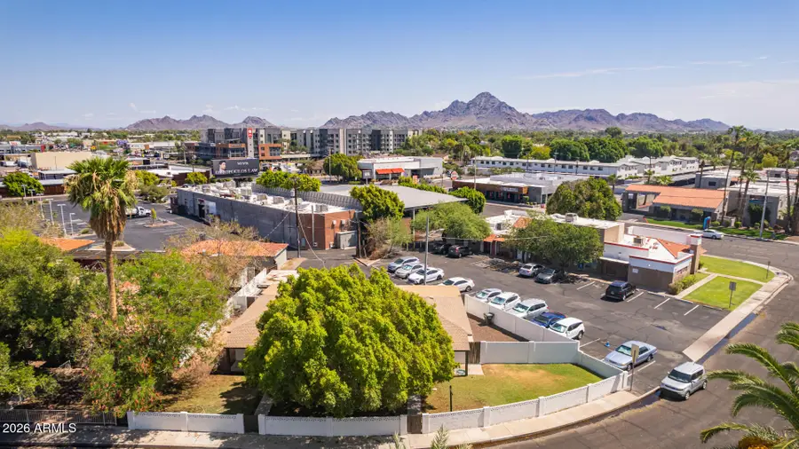 610 E San Juan Avenue, Phoenix, AZ 85012 - Image #2