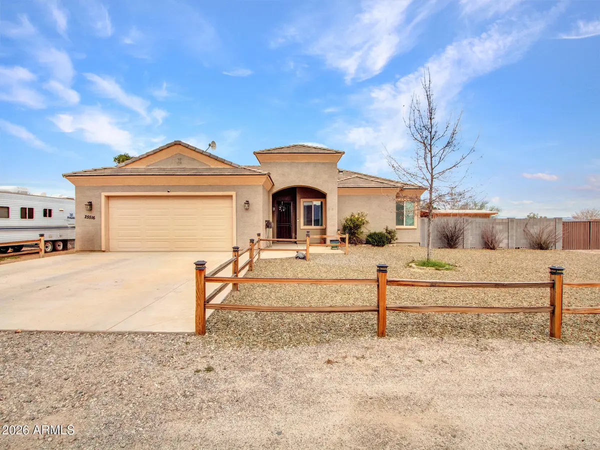 25516 W Hunter Drive, Wittmann, AZ 85361 - #1