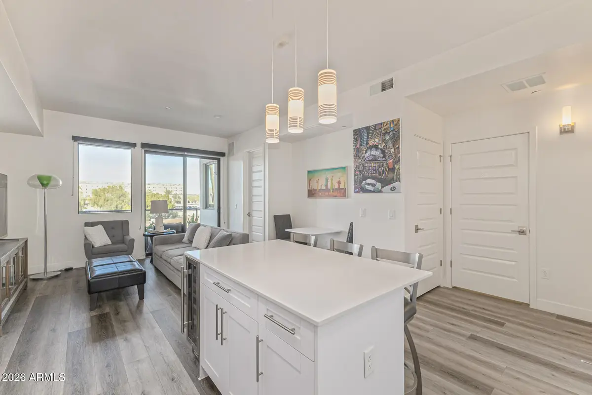 7300 E Earll Drive #3020, Scottsdale, AZ 85251 - Image #1