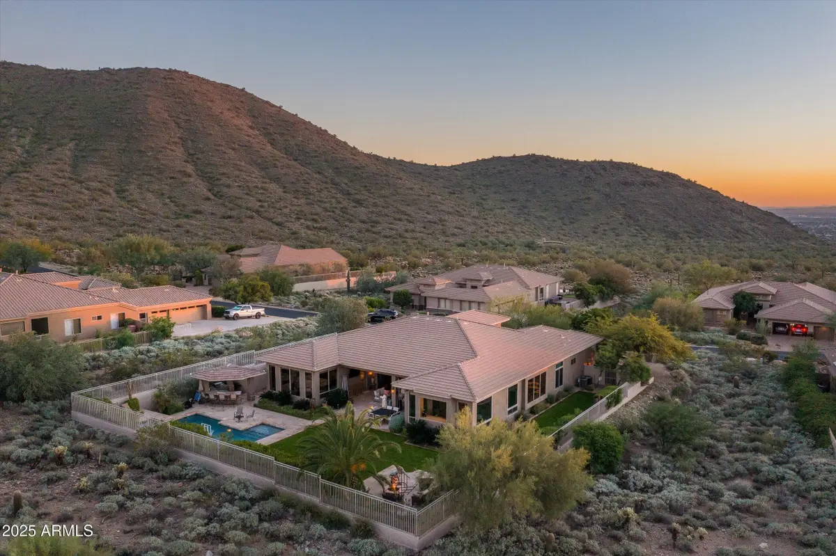 11368 E Winchcomb Drive, Scottsdale, AZ 85255 - Image #1