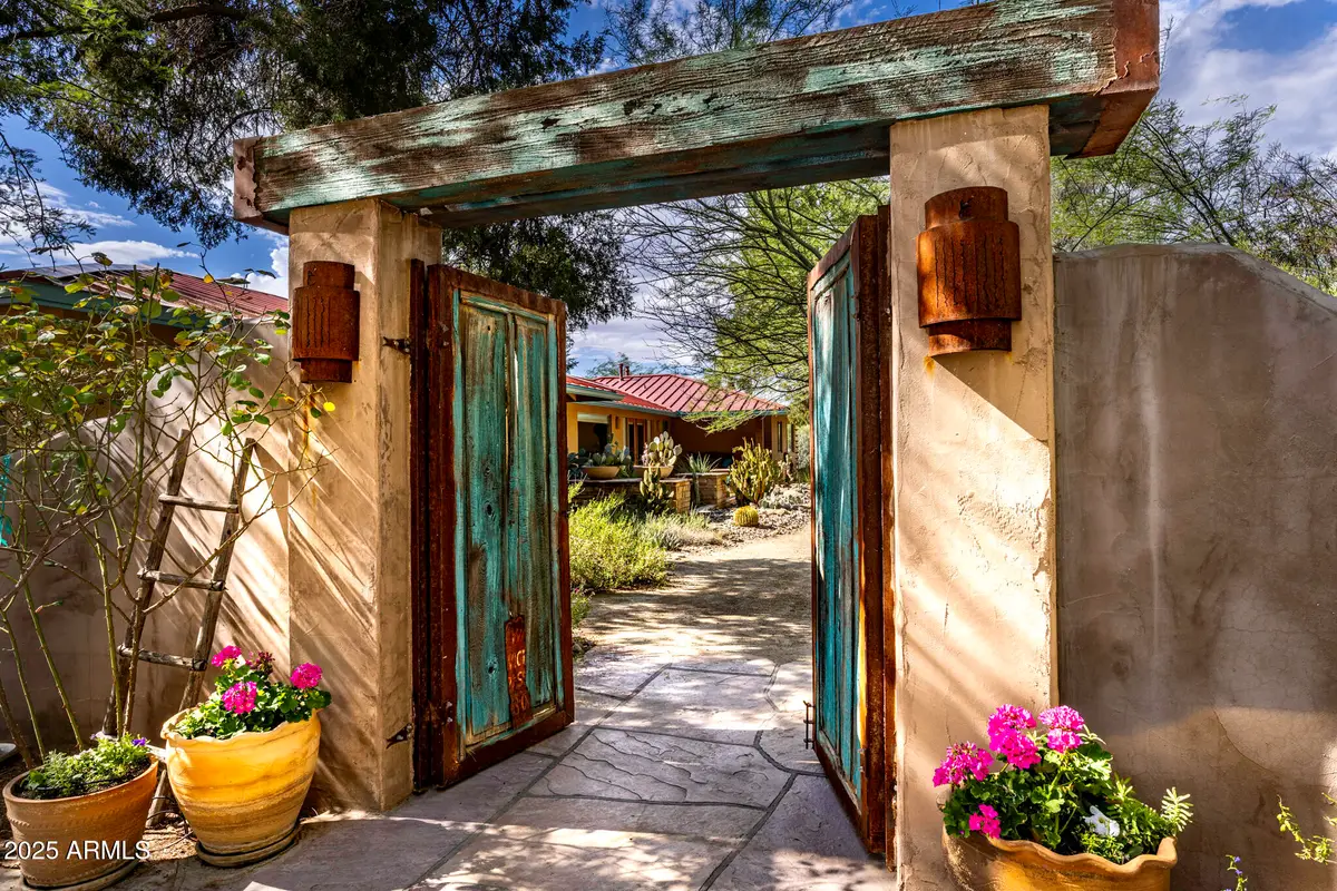 50602 N Us Hwy 60 Avenue, Wickenburg, AZ 85390 - Image #1