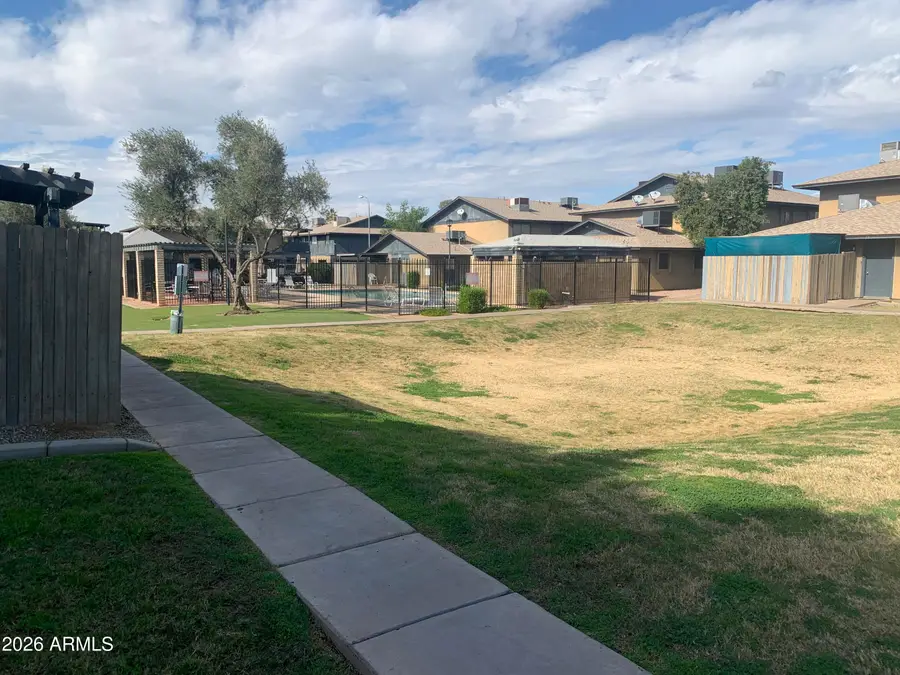 286 W Palomino Drive #17, Chandler, AZ 85225 - Image #2