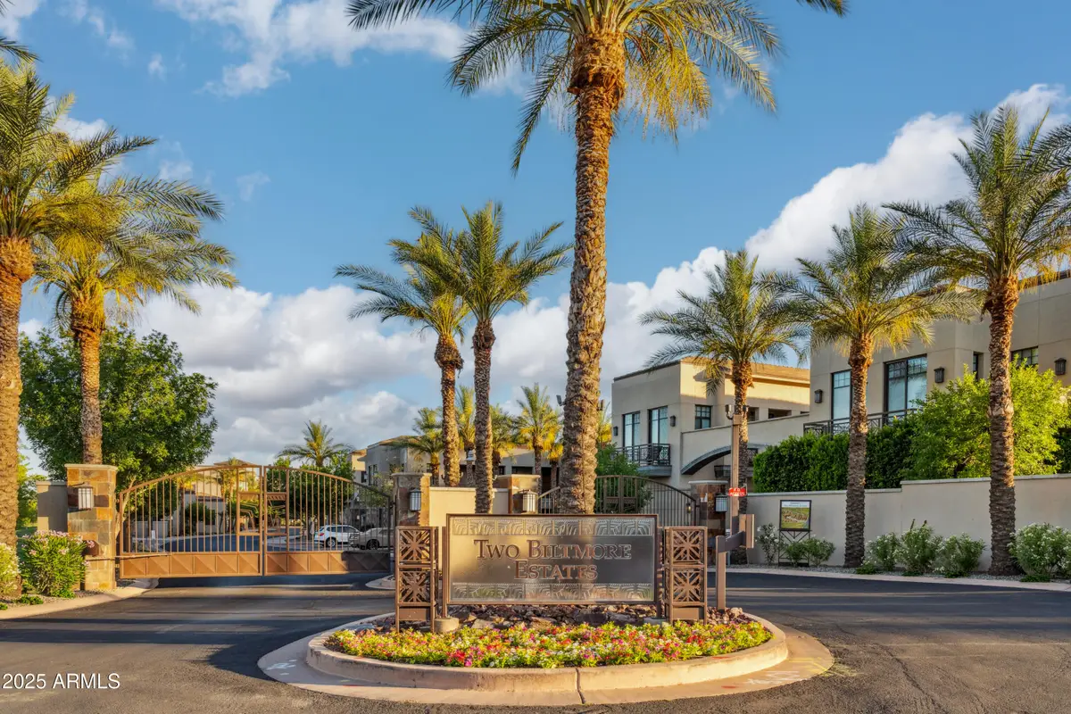 2 Biltmore Estate #309, Phoenix, AZ 85016 - Image #1