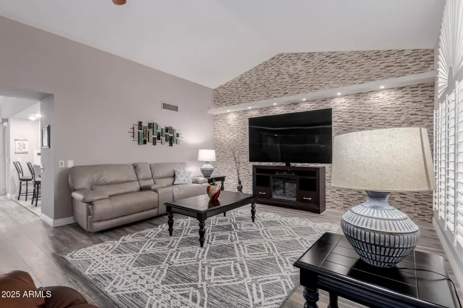 20807 N Desert Sands Drive, Sun City West, AZ 85375 - Image #2