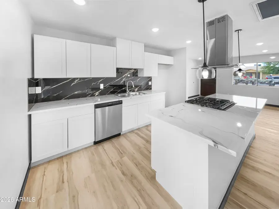 8641 N 37th Avenue, Phoenix, AZ 85051 - Image #2