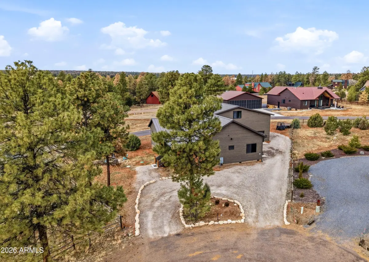 2270 Spitfire Circle, Overgaard, AZ 85933 - Image #1