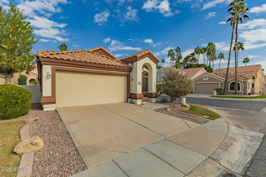 517 S Paradise Drive, Gilbert, AZ 85233 - Image #2