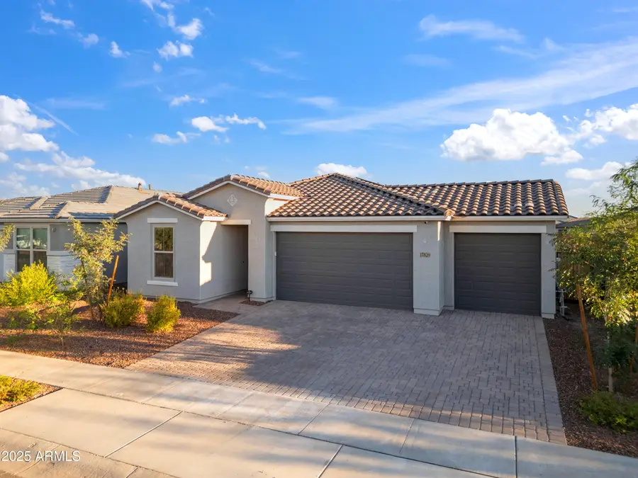 17829 W Red Fox Road, Surprise, AZ 85387 - Image #3