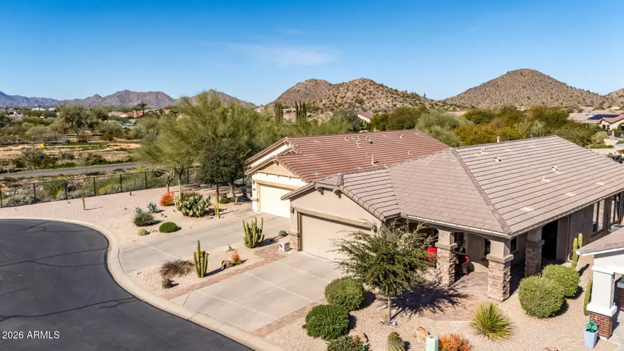 328 W Peak Place, San Tan Valley, AZ 85143 - Image #3