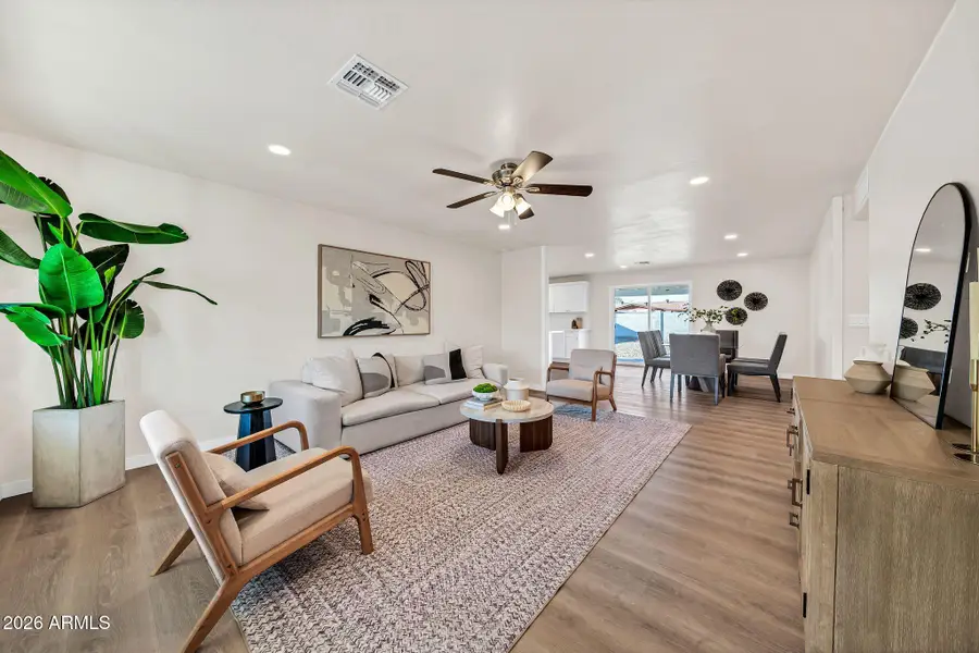 3430 E Poinsettia Drive, Phoenix, AZ 85028 - Image #2