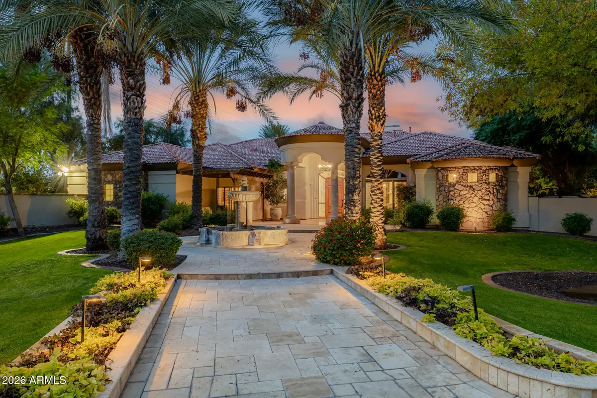 1128 E Desert Court, Gilbert, AZ 85234 - #1