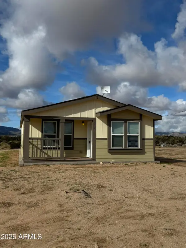 4123 N Cowlic Road, Golden Valley, AZ 86413