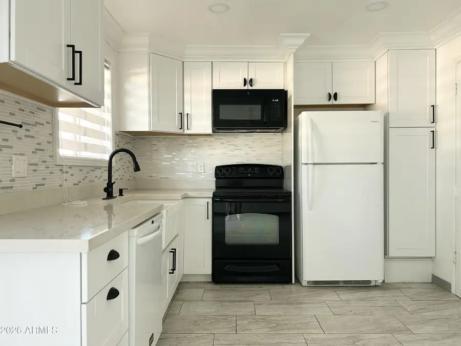 6565 N 19th Avenue #27, Phoenix, AZ 85015 - Image #2