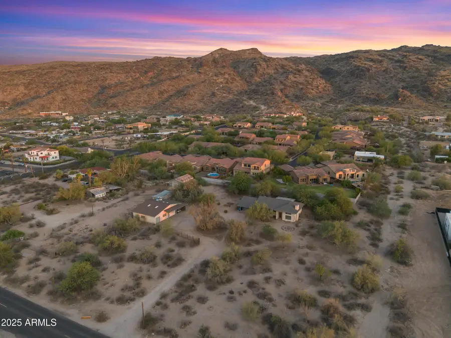 2315 E South Mountain Avenue, Phoenix, AZ 85042 - #3