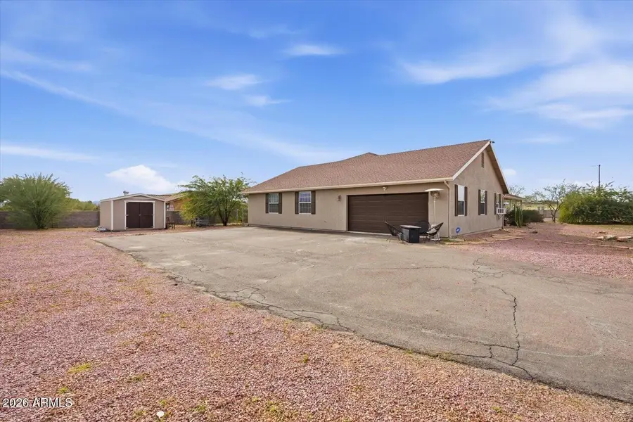 20305 W Peak View Road, Wittmann, AZ 85361 - Image #3