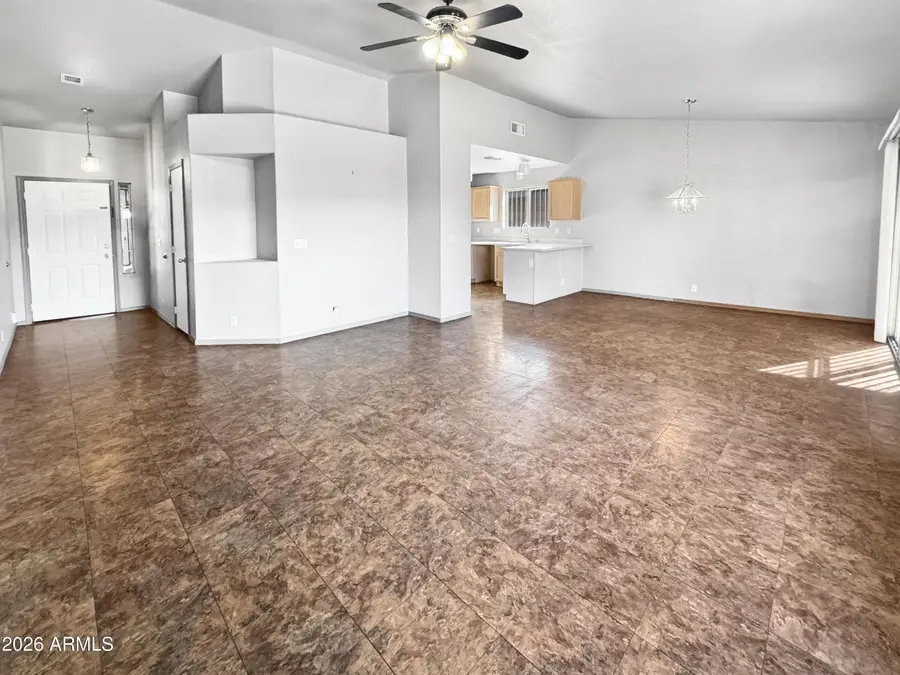 5610 N 74th Avenue, Glendale, AZ 85303 - Image #3