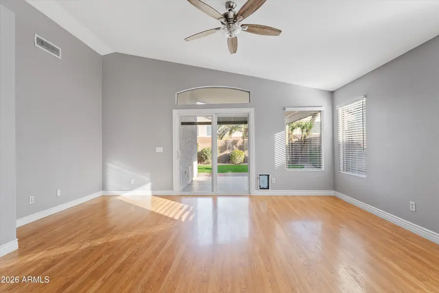 870 W Page Avenue, Gilbert, AZ 85233 - Image #3