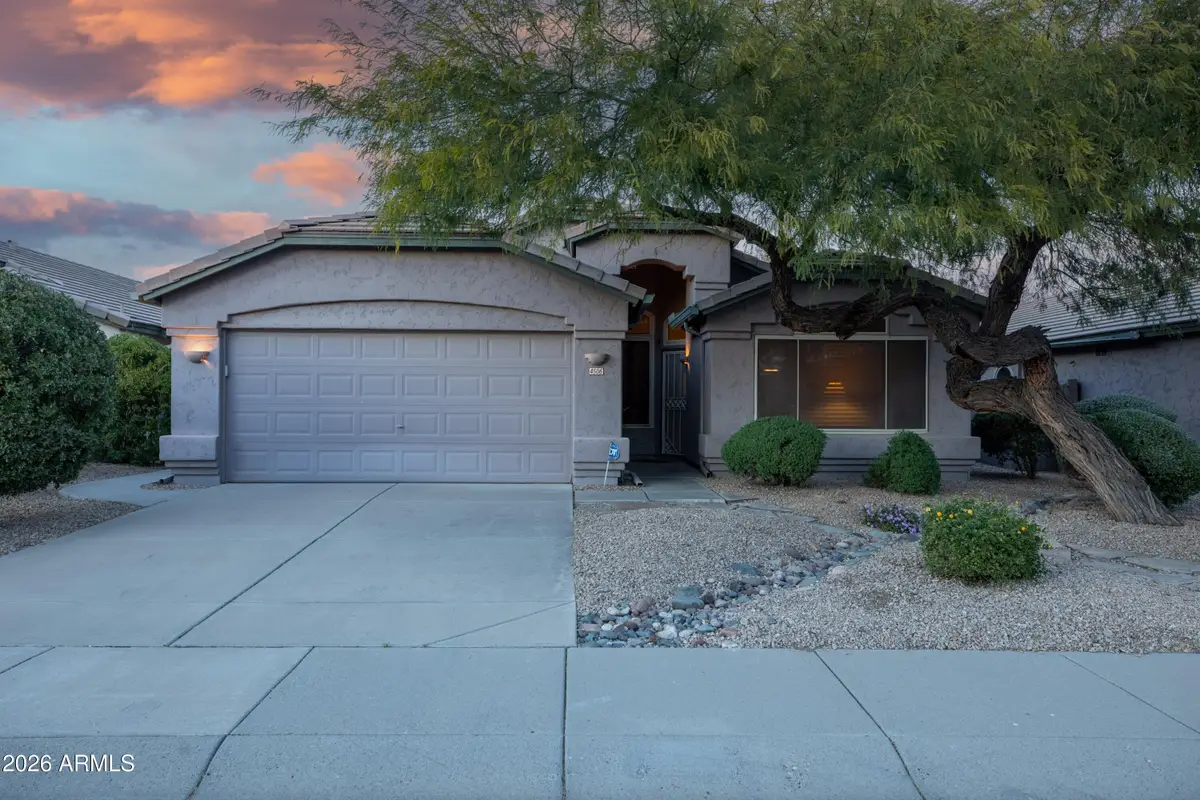 4506 E Lone Cactus Drive, Phoenix, AZ 85050 - Image #1