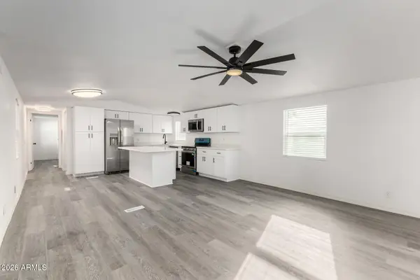 555 W Warner Road #125, Chandler, AZ 85225