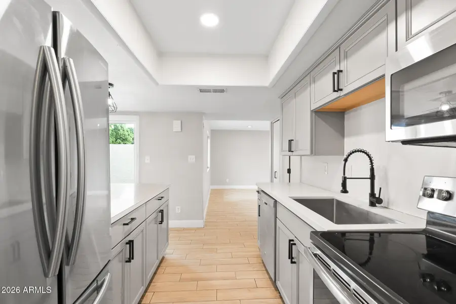 3101 W Loma Lane, Phoenix, AZ 85051 - Image #2