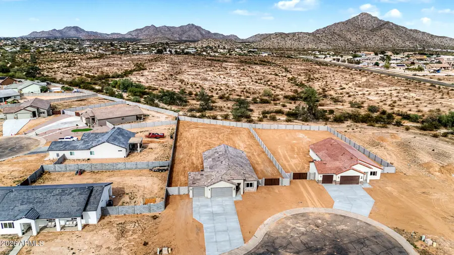 9806 W Appaloosa Trail, Casa Grande, AZ 85194 - Image #2