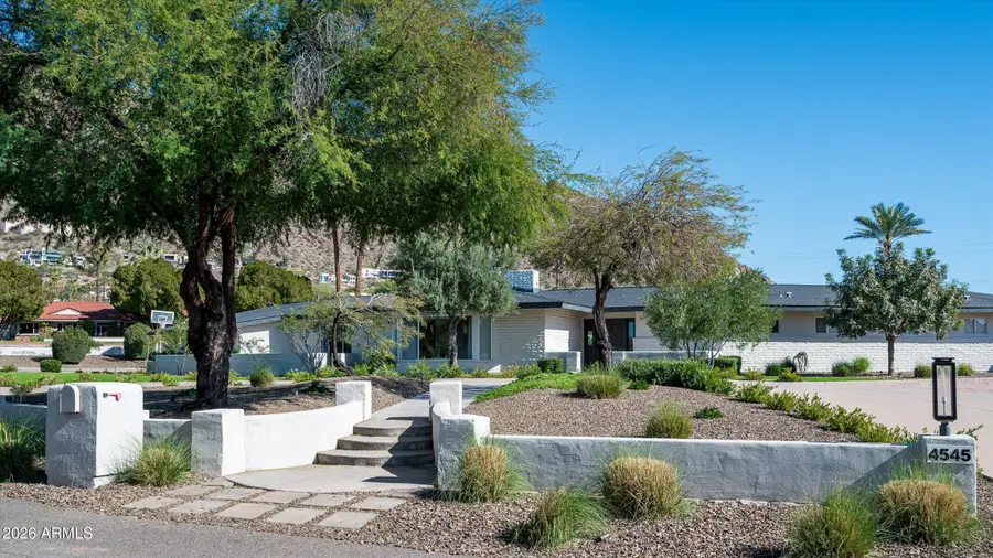 4545 N Royal View Drive E, Phoenix, AZ 85018 - Image #2