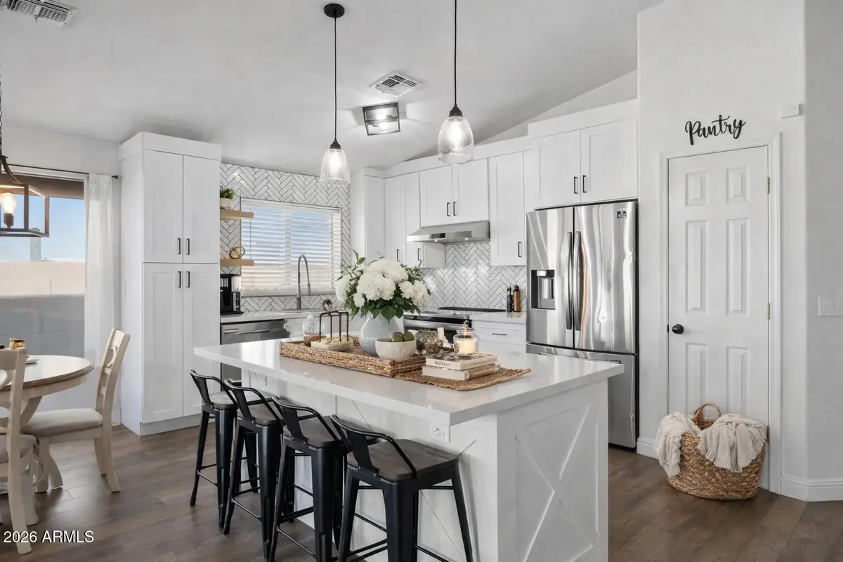 3206 S 81st Avenue, Phoenix, AZ 85043 - #1