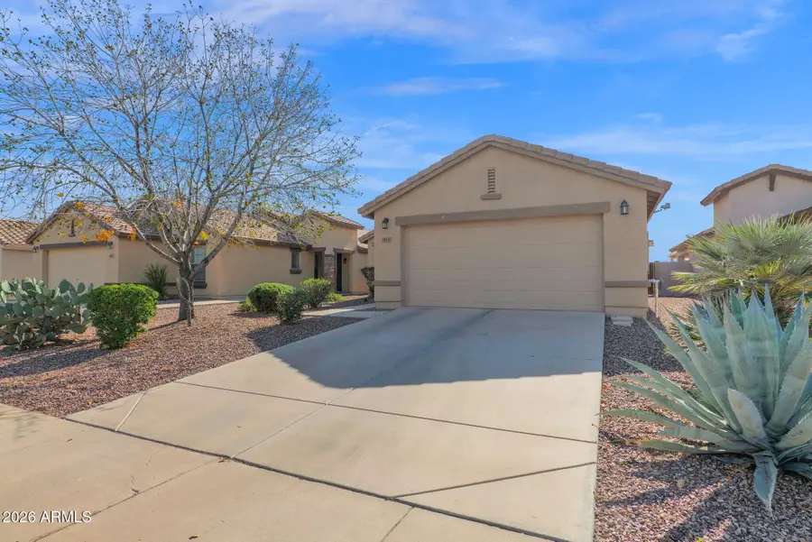 915 W Desert Seasons Drive, San Tan Valley, AZ 85143 - Image #3