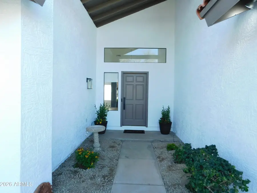 901 E Stanford Avenue, Gilbert, AZ 85234 - Image #2
