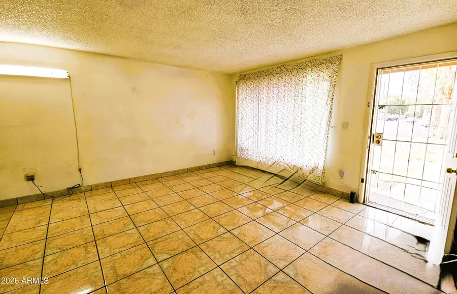 6602 N 46th Avenue, Glendale, AZ 85301 - Image #3