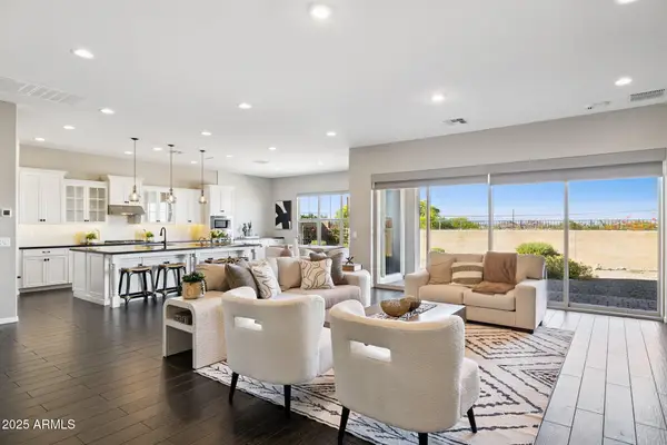 7707 S 43rd Place, Phoenix, AZ 85042