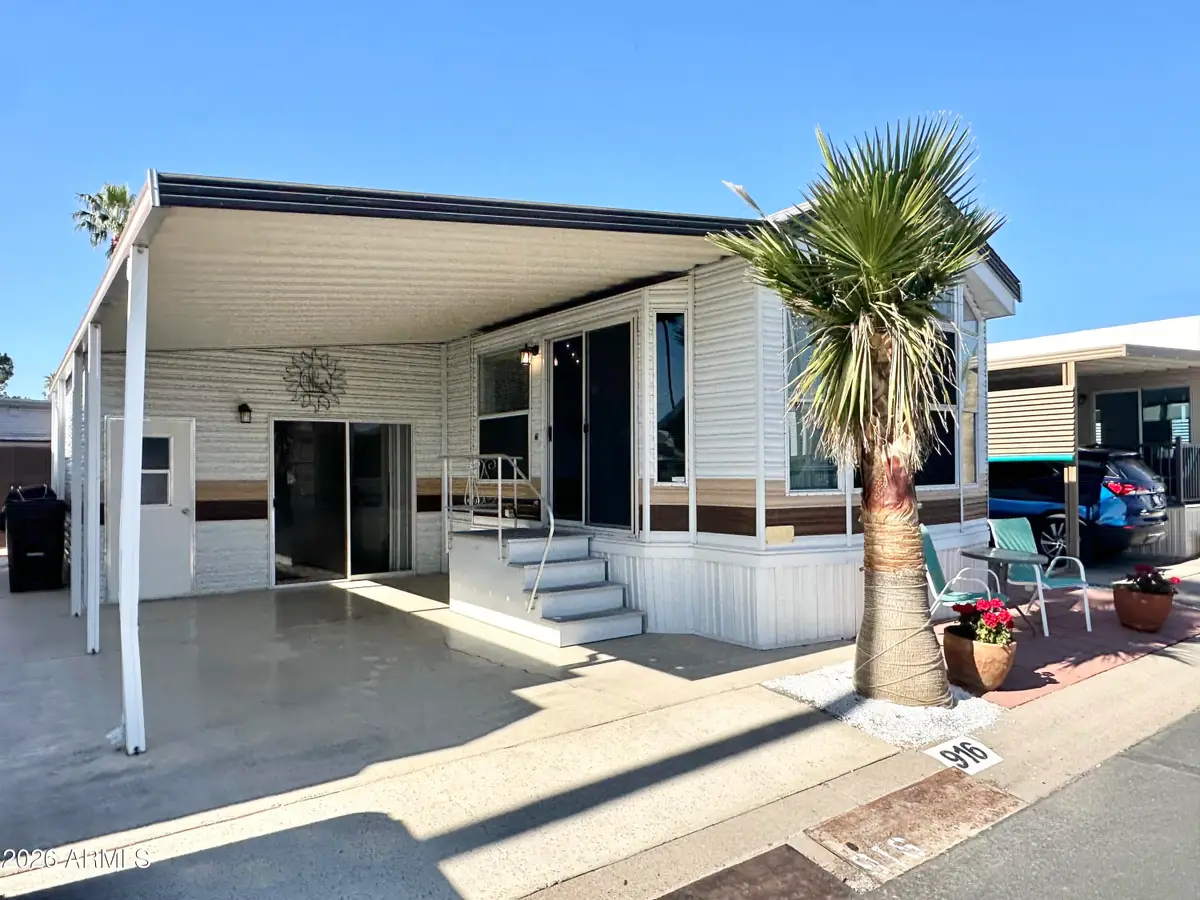 916 S Mineshaft Drive, Apache Junction, AZ 85119 - Image #1