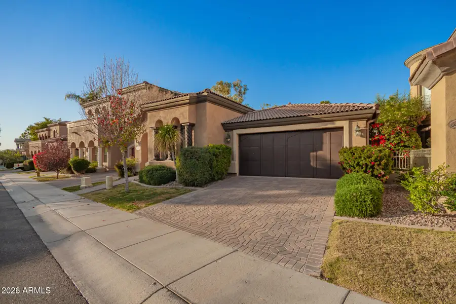 3422 E Pyrenees Pass, Phoenix, AZ 85018 - Image #2