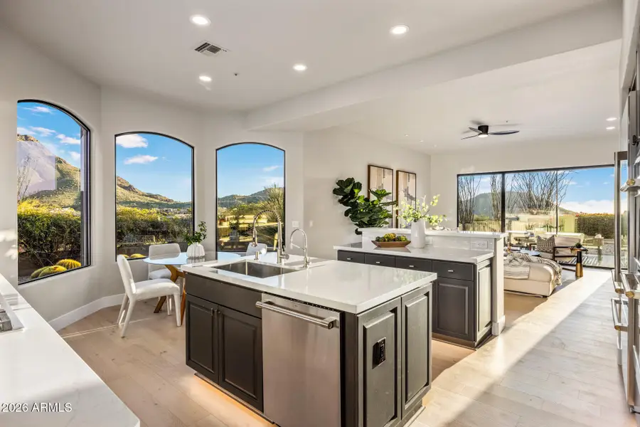 11083 E Juan Tabo Road, Scottsdale, AZ 85255 - Image #3