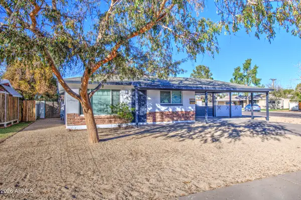 2048 W Claremont Street, Phoenix, AZ 85015