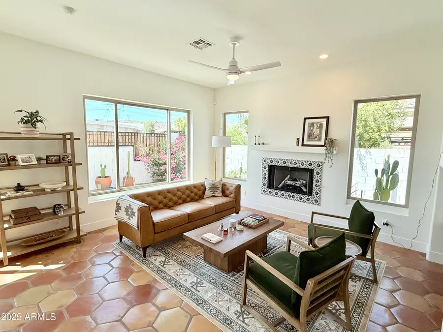 3929 E Carter Drive, Phoenix, AZ 85042 - #2