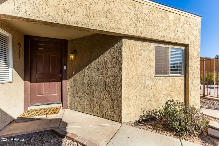 917 S Hacienda Drive, Tempe, AZ 85281 - #3