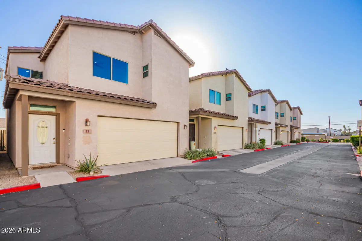 3034 N 39th Street #12, Phoenix, AZ 85018 - Image #1