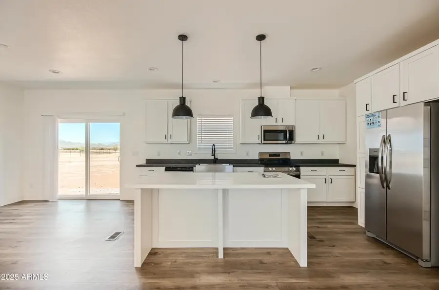 54166 W Yellow Canyon Trail #E, Maricopa, AZ 85139 - Image #2