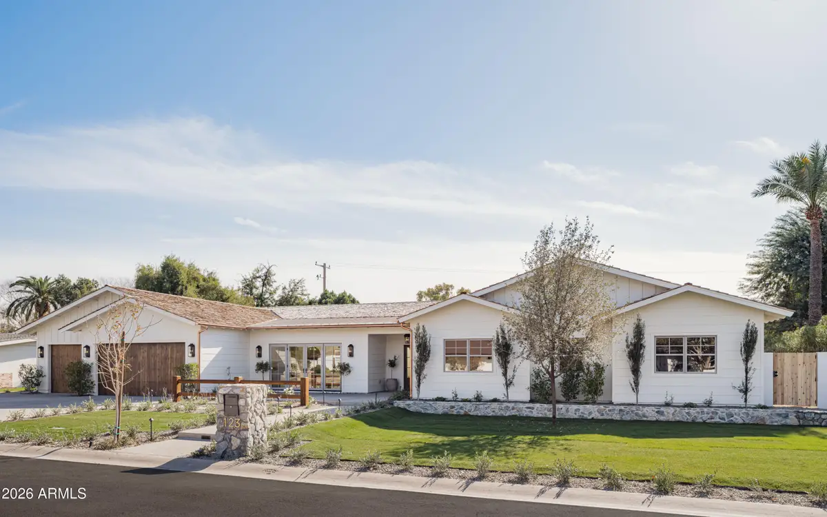 123 E Kaler Drive, Phoenix, AZ 85020 - Image #1