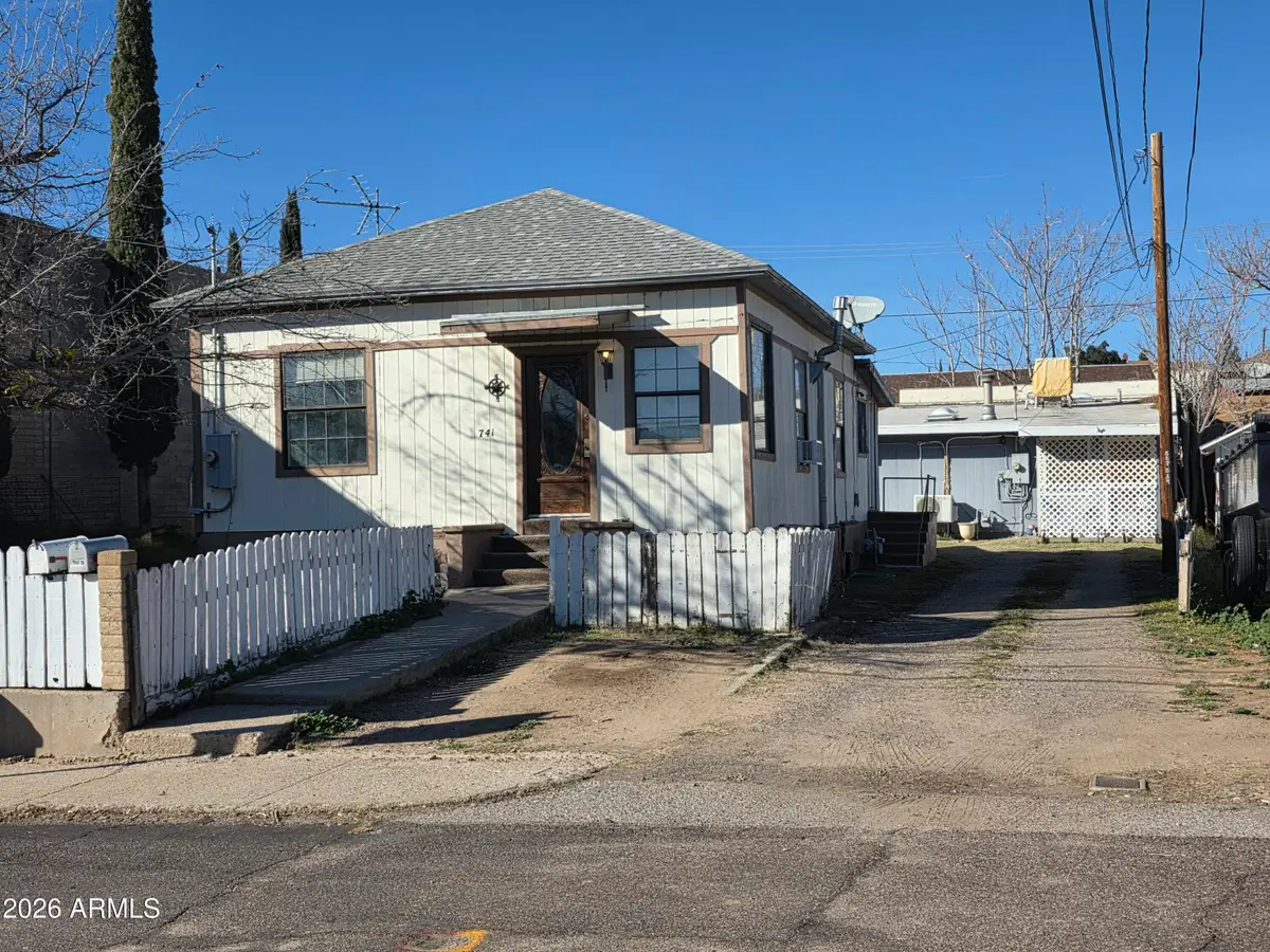 741 E Monroe Street, Globe, AZ 85501 - Image #1