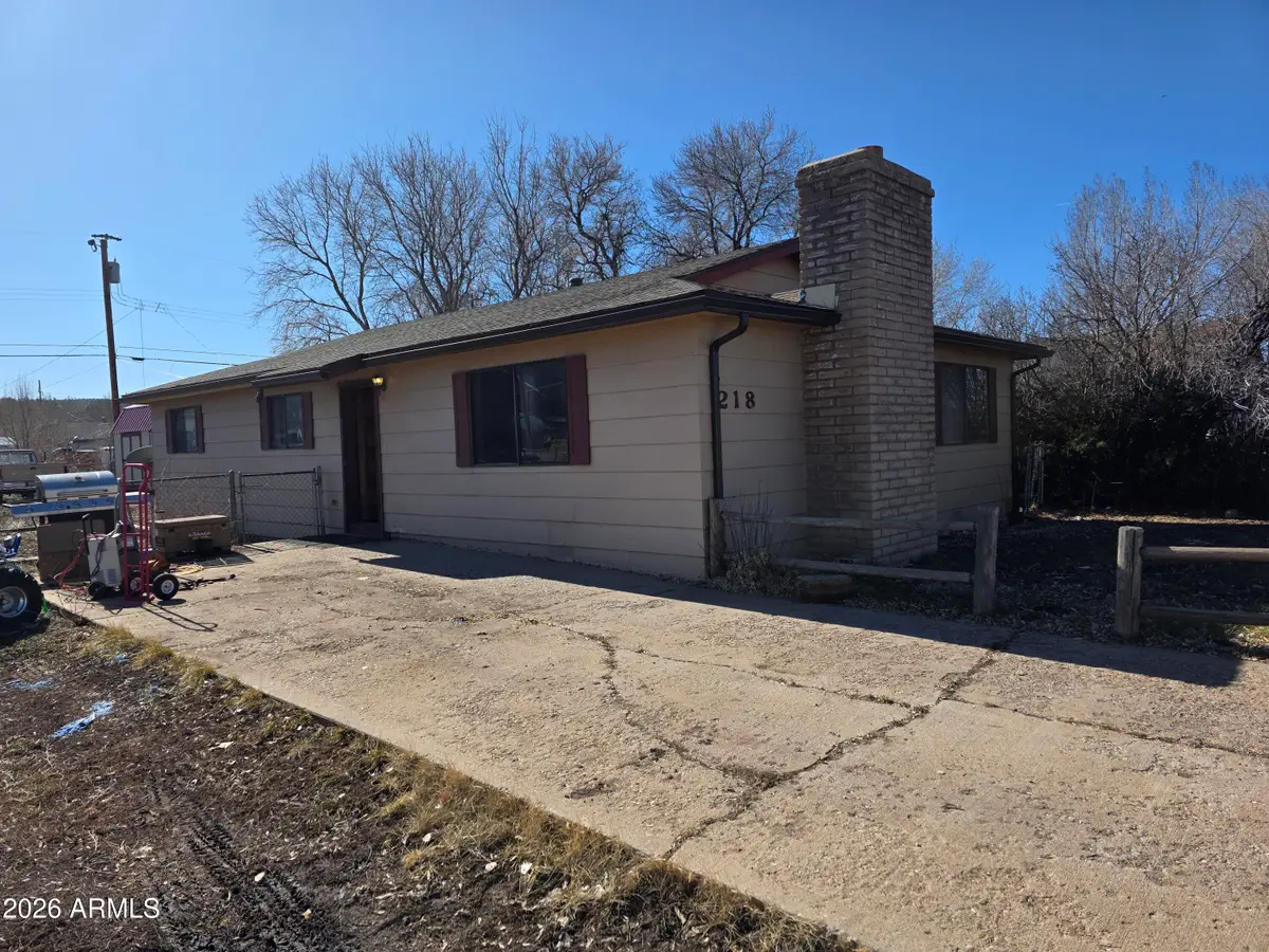 218 E Edison Avenue, Williams, AZ 86046 - #1