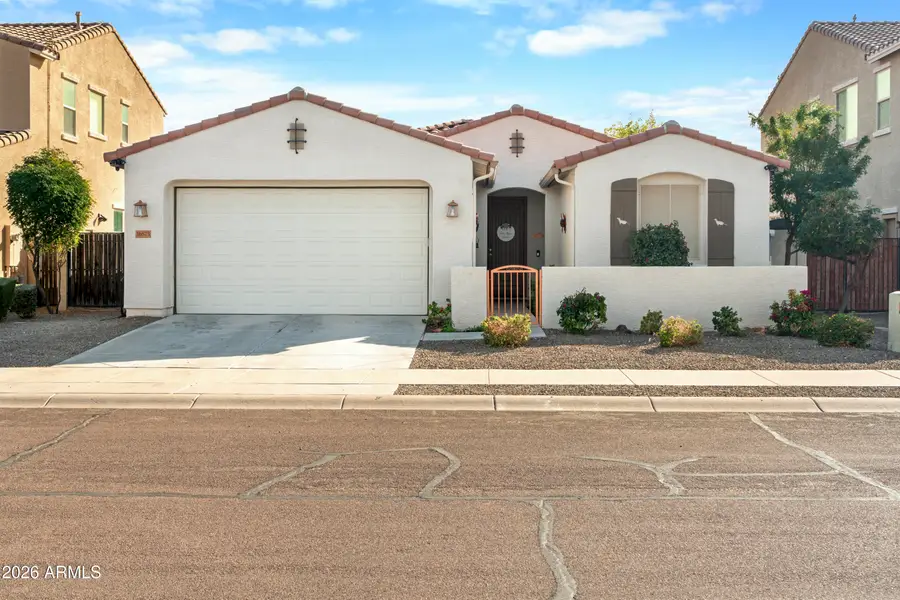 16873 W Woodlands Avenue, Goodyear, AZ 85338 - #2