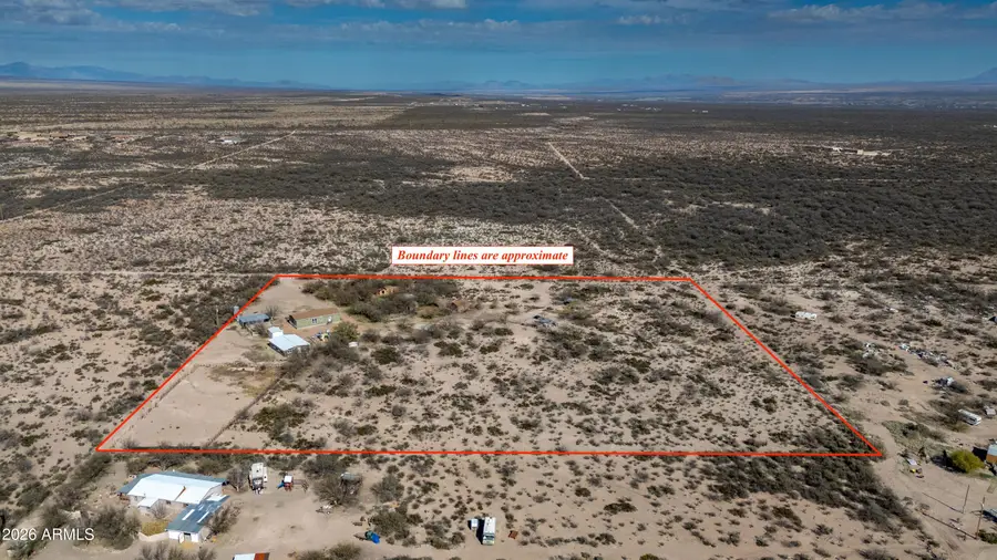 1886 E Robins Roost Trail, Huachuca City, AZ 85616 - #3
