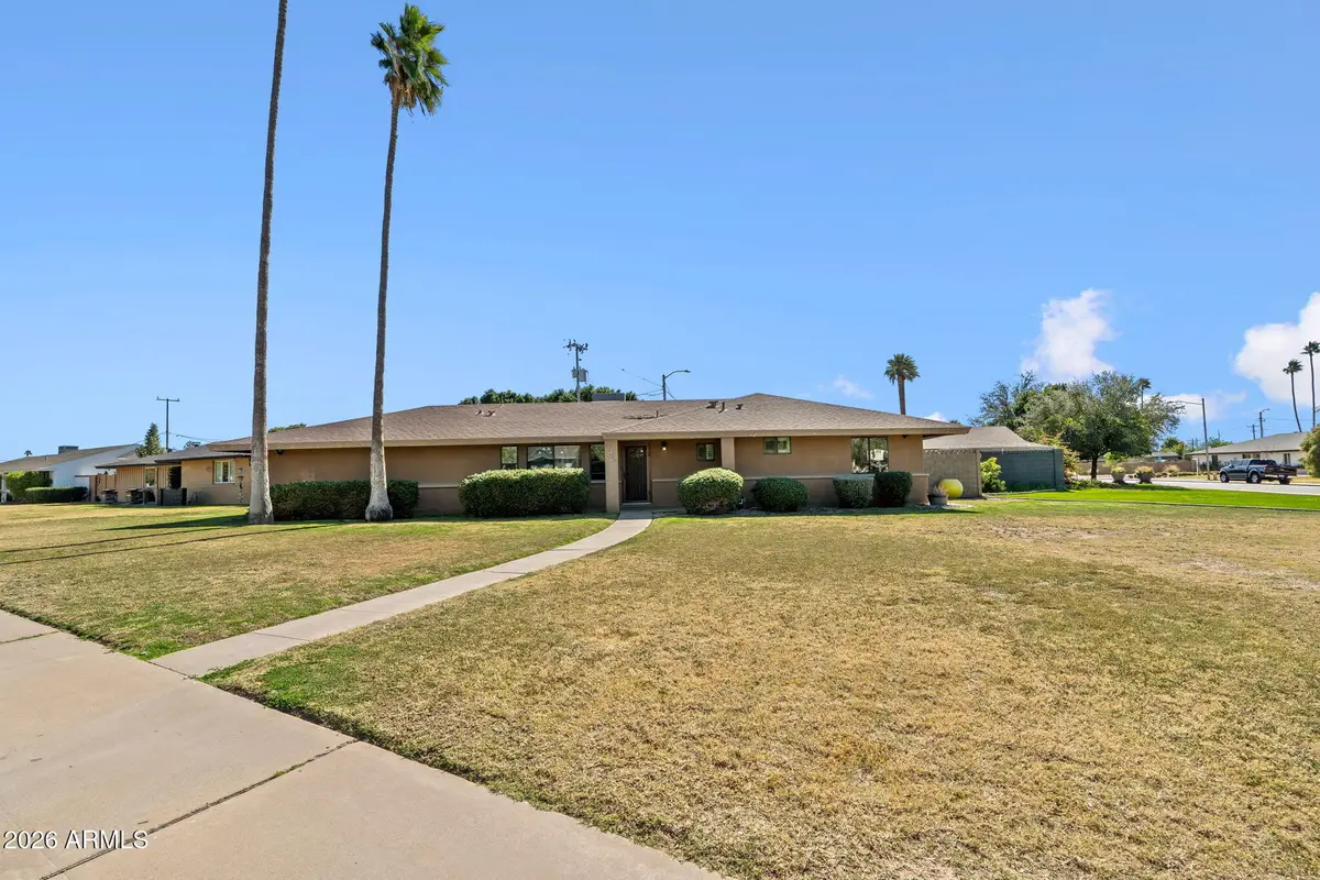 2055 W Edgemont Avenue, Phoenix, AZ 85009 - Image #1