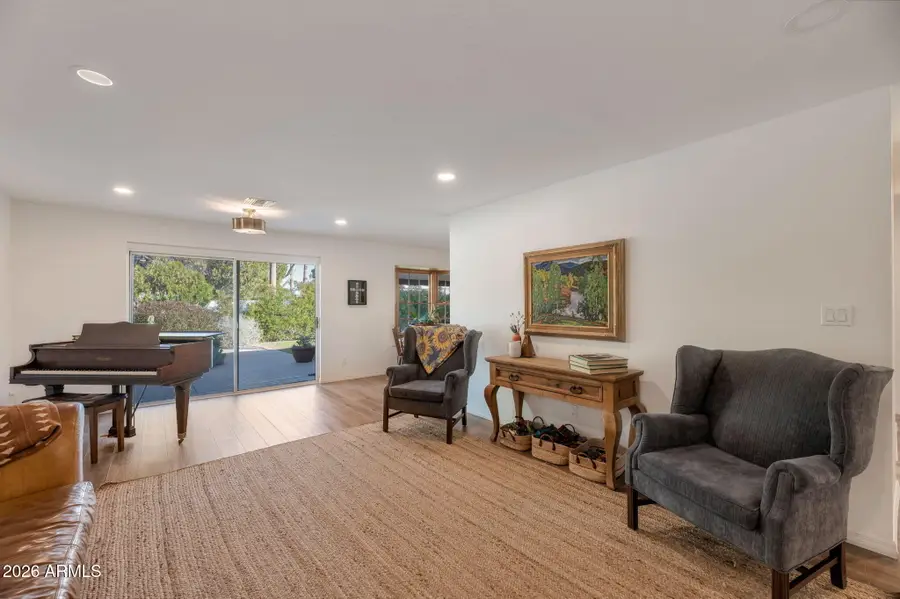 3730 E Mercer Lane, Phoenix, AZ 85028 - Image #3