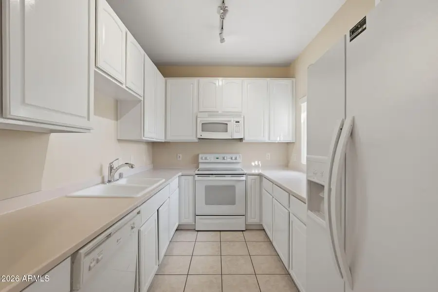 6535 E Superstition Springs Boulevard #221, Mesa, AZ 85206 - Image #2