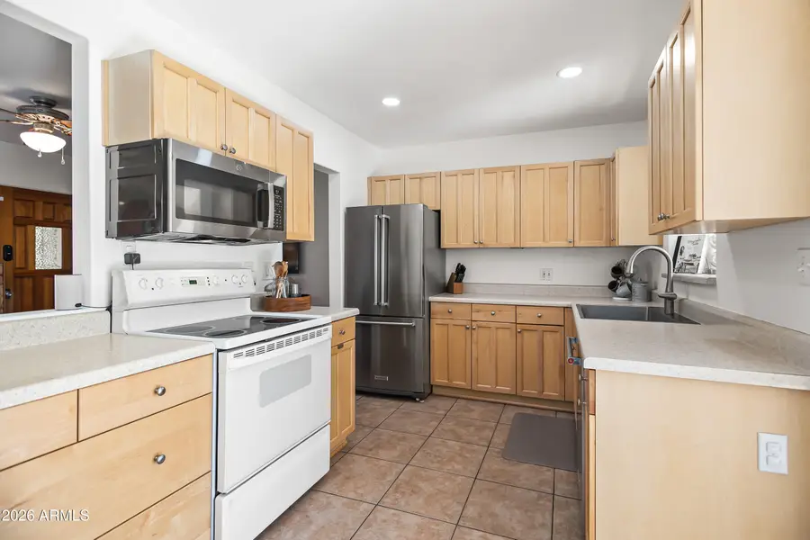 4013 E Indianola Avenue, Phoenix, AZ 85018 - Image #2