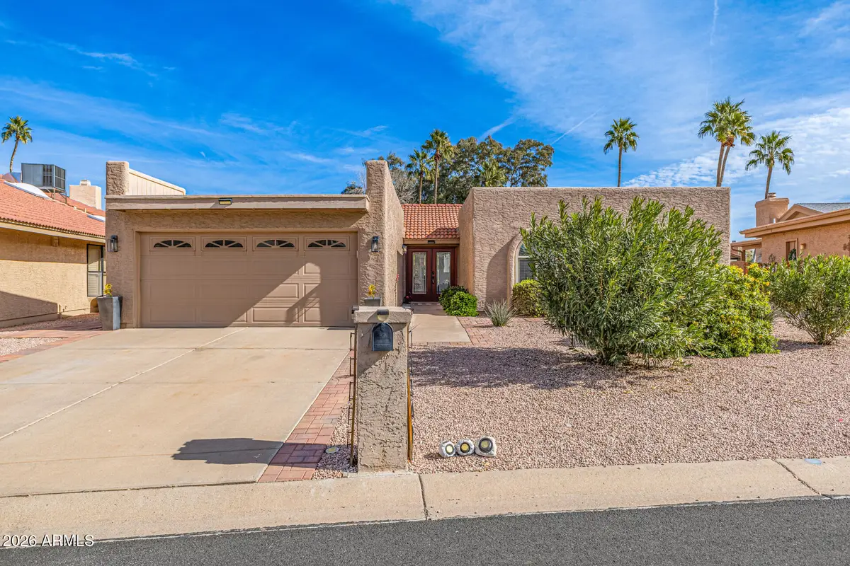 26241 S Lakemont Drive, Sun Lakes, AZ 85248 - #1